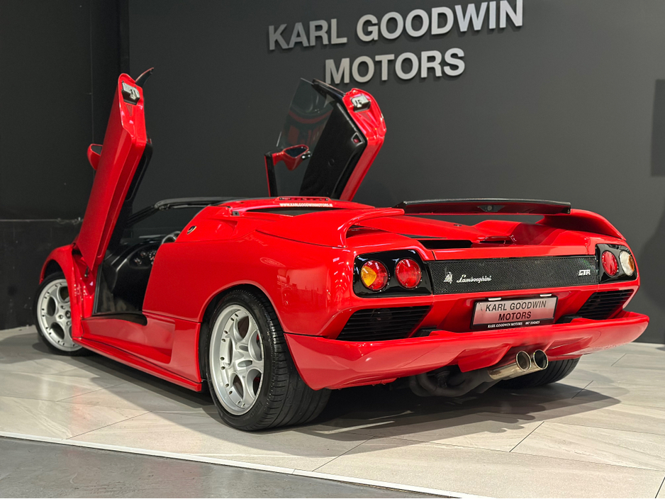 2000 Lamborghini Diablo - image 13