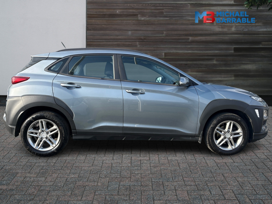 2018 Hyundai Kona - image 4