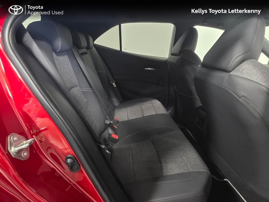 2025 Toyota Corolla - image 11