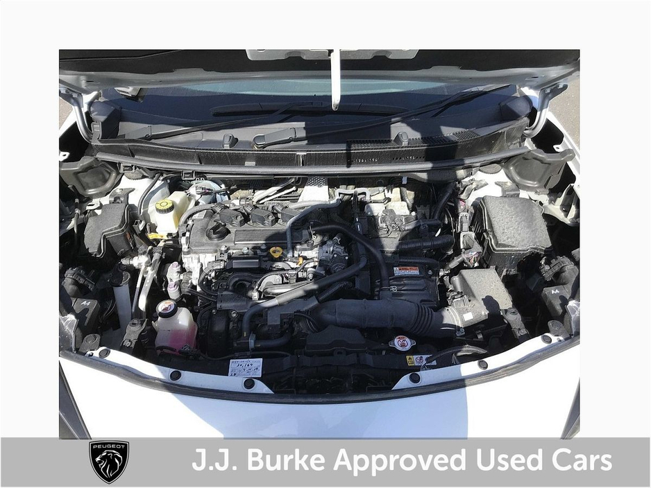 2024 Toyota Yaris - image 19