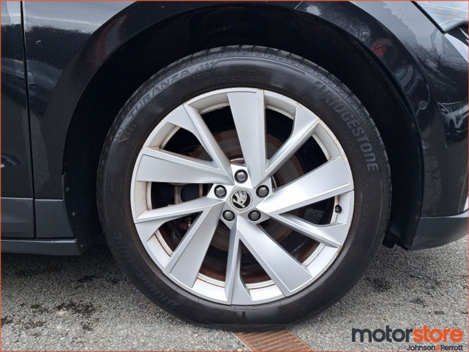 2023 Skoda Enyaq - image 9