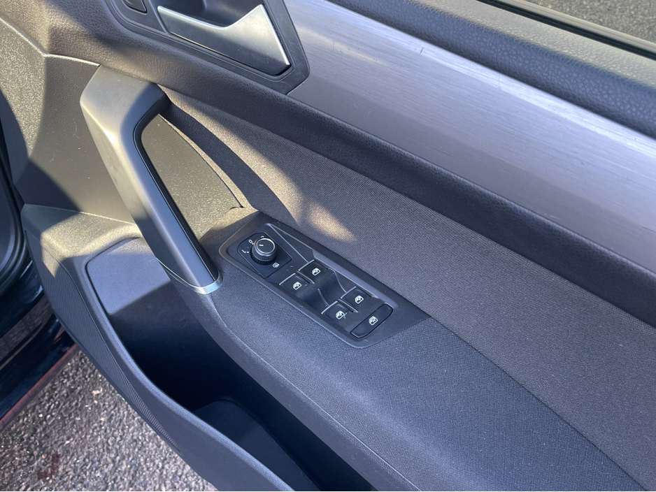 2016 Volkswagen Touran CL BLUEMOTION 2.0 TDI MANUAL 6SPEED FWD 150 5DR €13,950