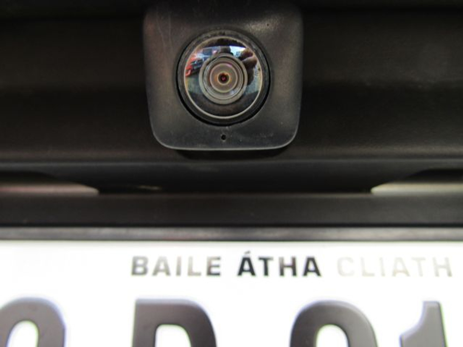 2017 Volkswagen Amarok - image 41