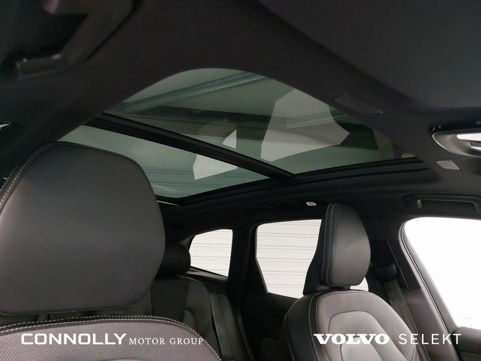 2025 Volvo XC60 Plus Black Ed T6 PHEV €573pm €64,495