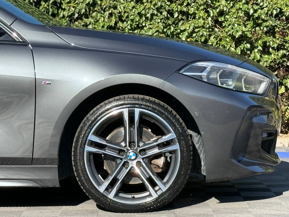 2020 BMW 1 Series - image 9