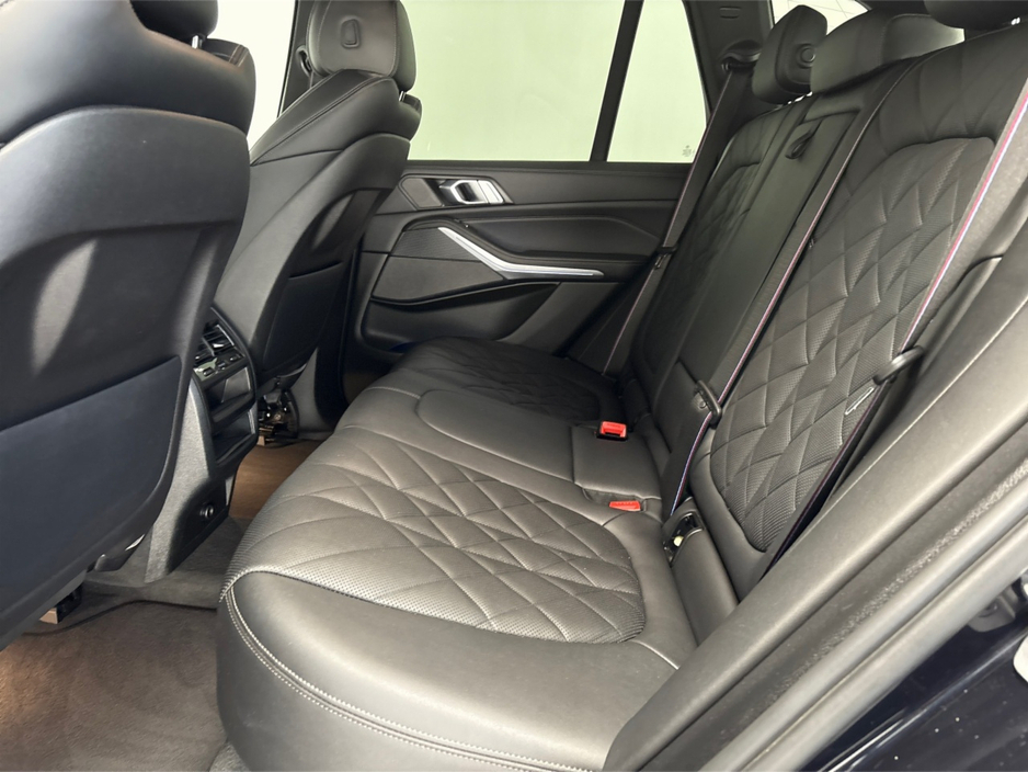 2023 BMW X5 - image 31