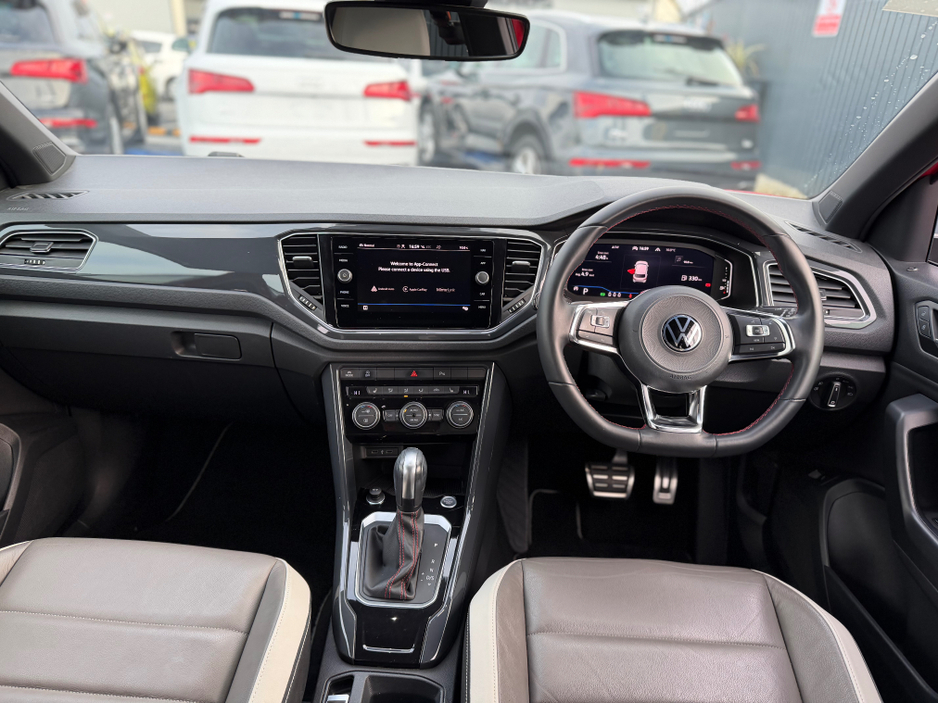 2020 Volkswagen T-Roc - image 48