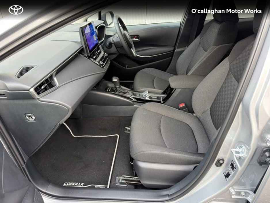 2026 Toyota Corolla COROLLA SALOON LUNA SPORT €38,500