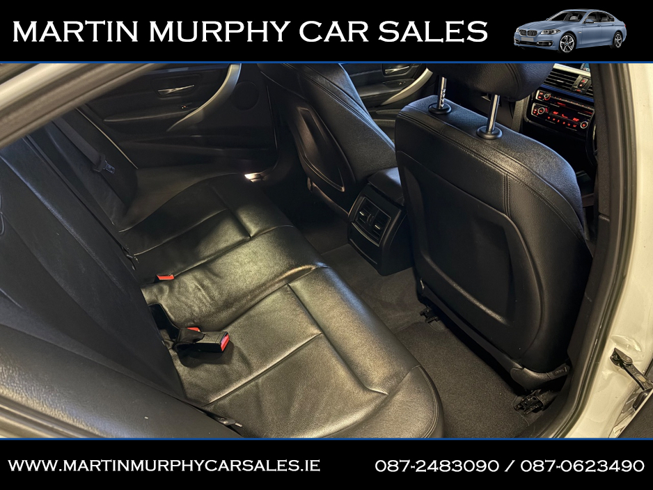 2015 BMW 3 Series - image 16