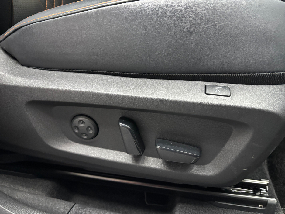 2024 Mitsubishi Outlander - image 11