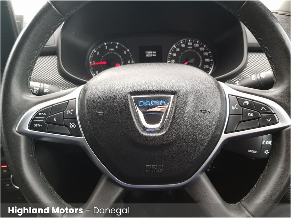 2022 Dacia Jogger - image 16