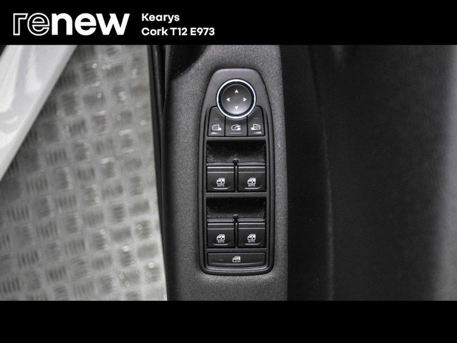 2020 Renault Captur - image 17