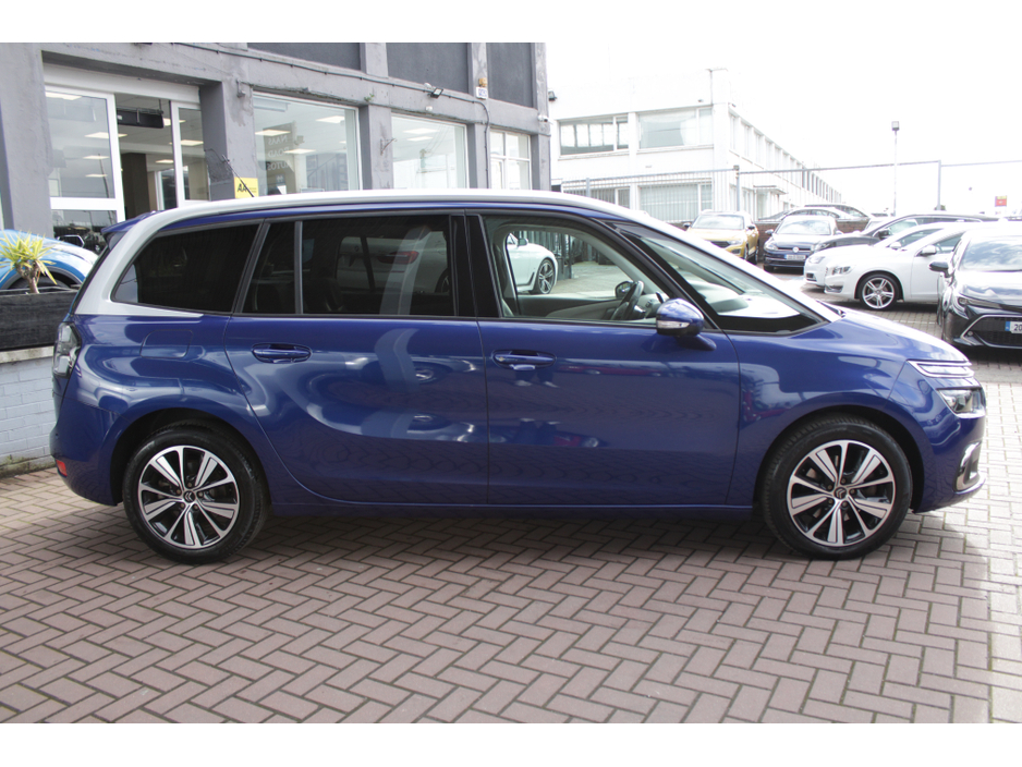 2018 Citroen C4 Picasso - image 3