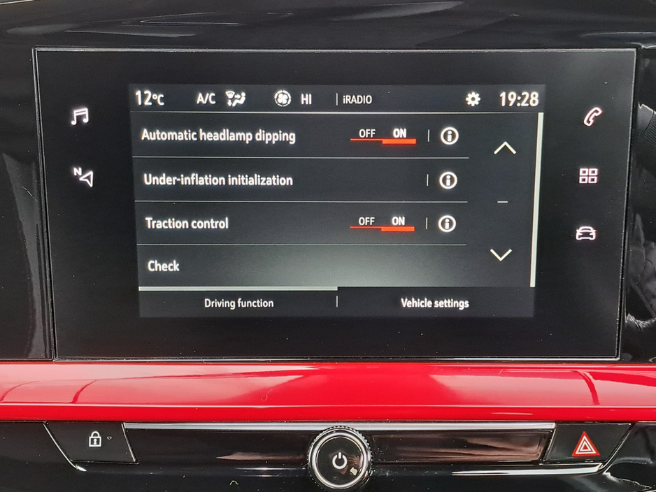 2022 Opel Mokka - image 31