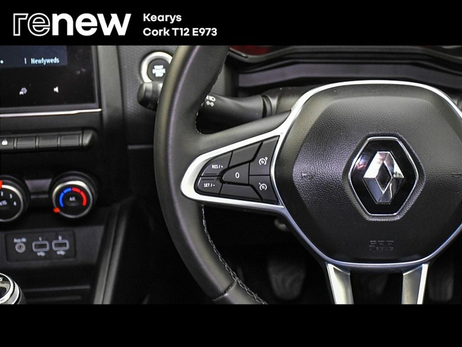 2022 Renault Clio - image 17