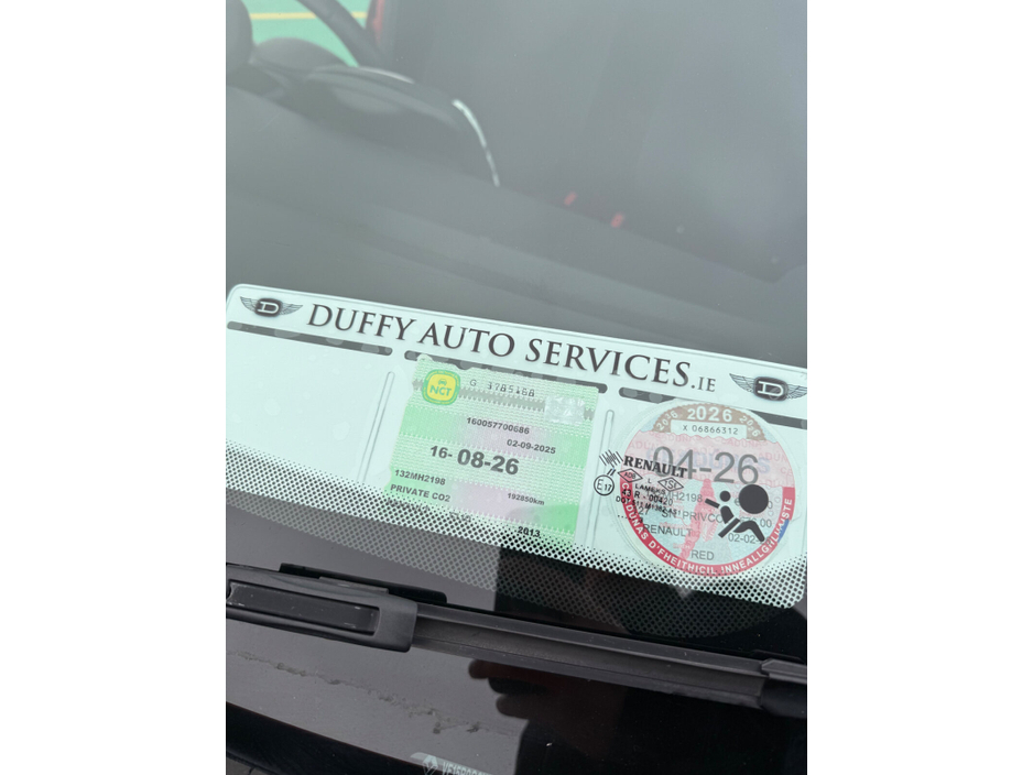 2013 Renault Clio - image 12