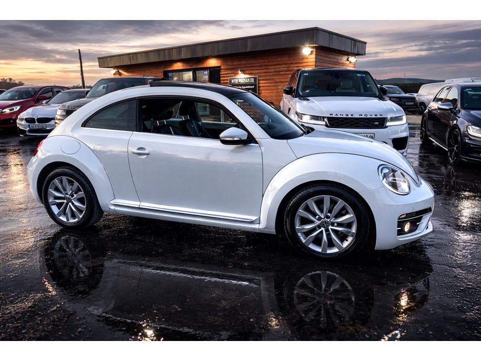 2017 Volkswagen Beetle - image 5