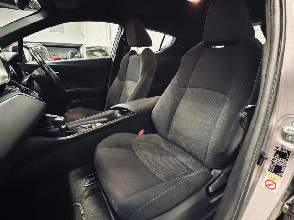 2018 Toyota C-HR - image 12