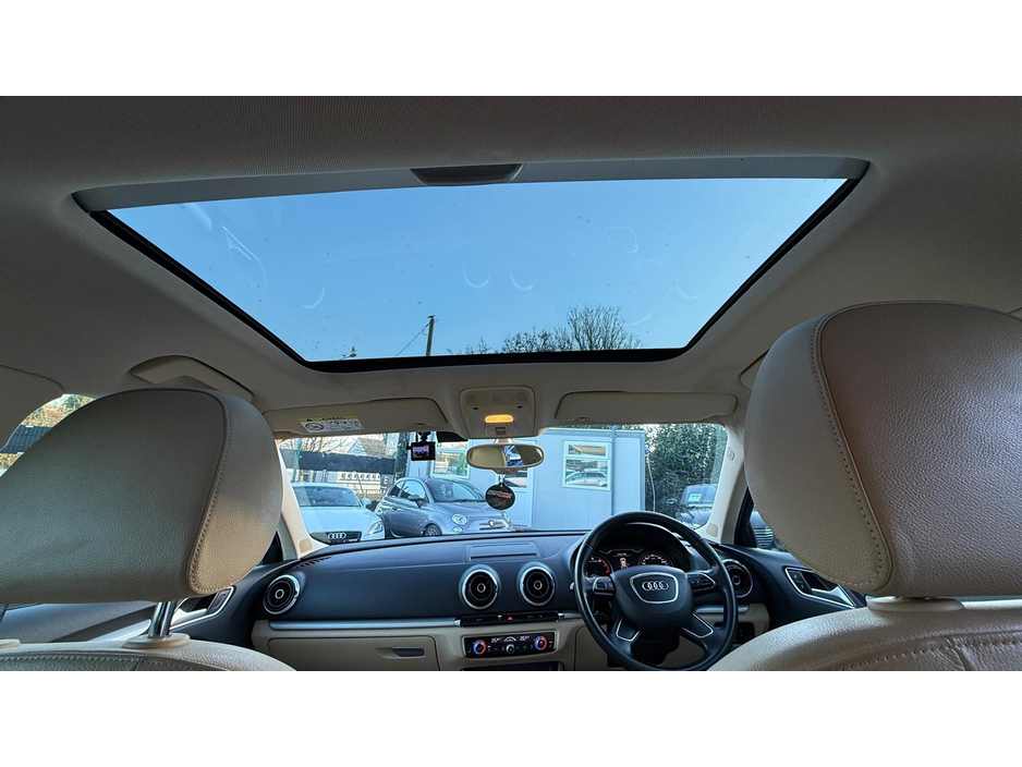 2015 Audi A3 - image 8