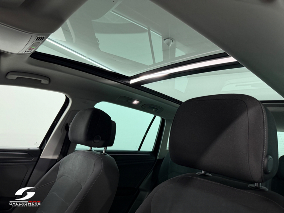 2019 Volkswagen Tiguan - image 14