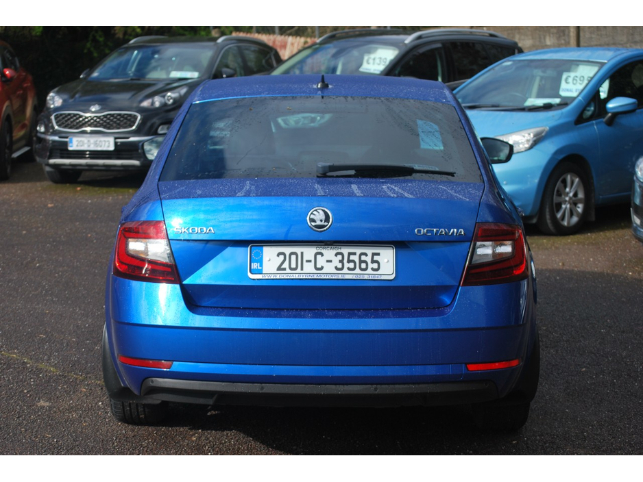 2020 Skoda Octavia - image 6