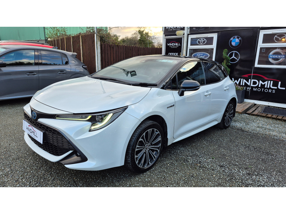 2019 Toyota Corolla HYBRID LUNA SPORT HB 4DR €18,950