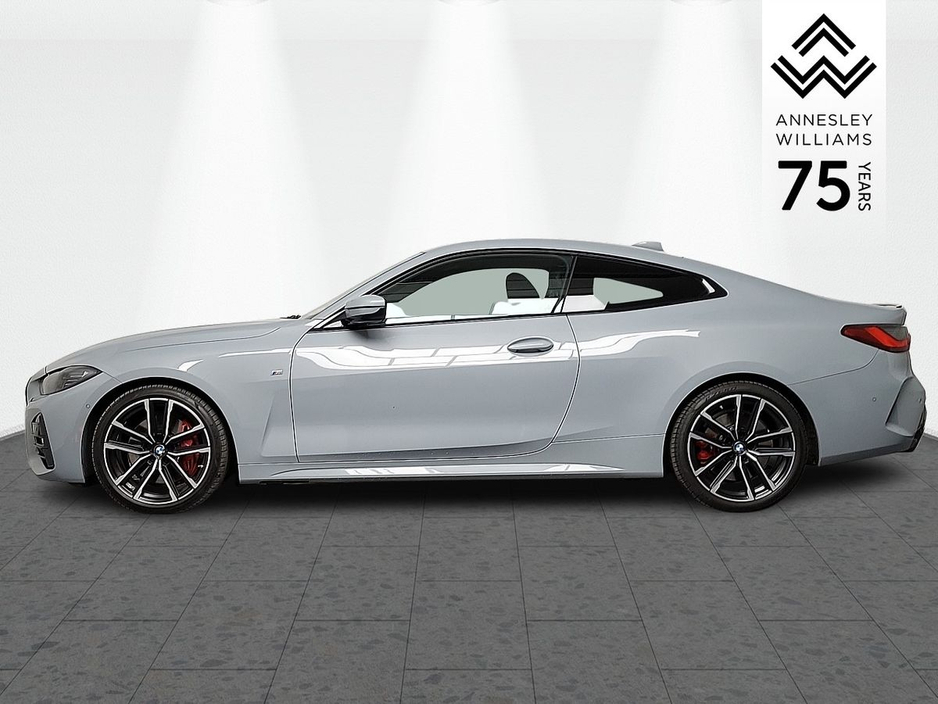 2021 BMW 4 Series - image 5