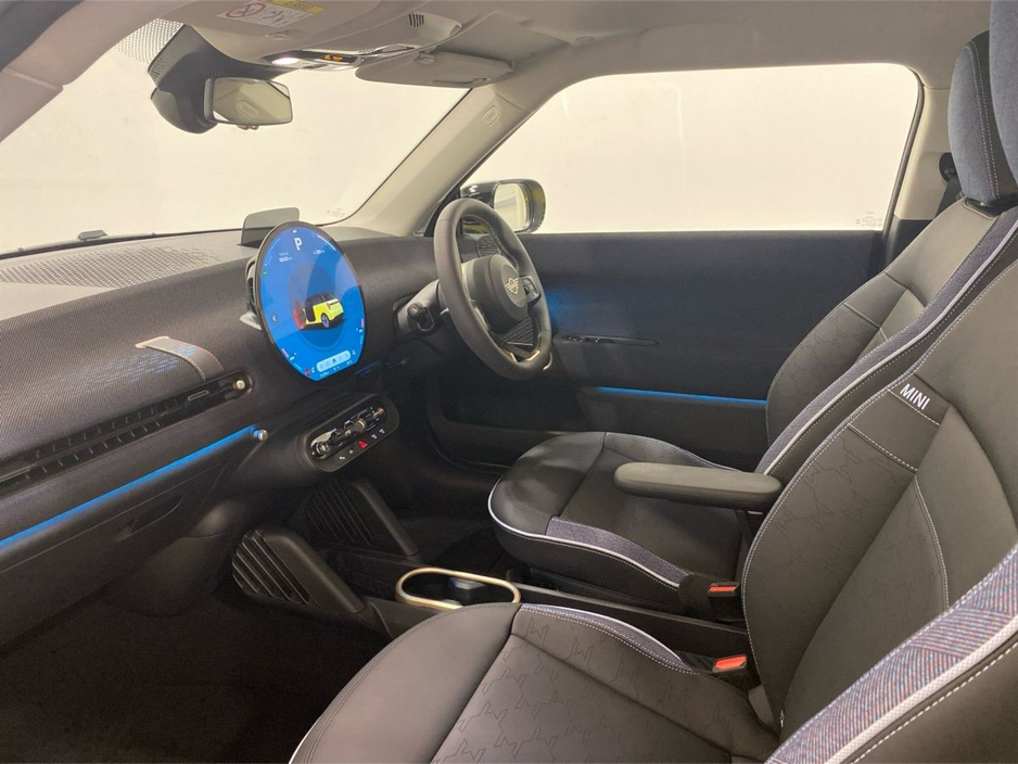 2025 MINI Hatch Cooper E €25,950