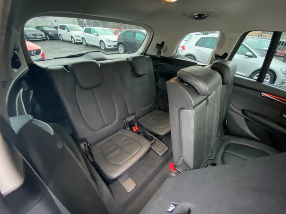 2016 BMW 2 Series - image 10