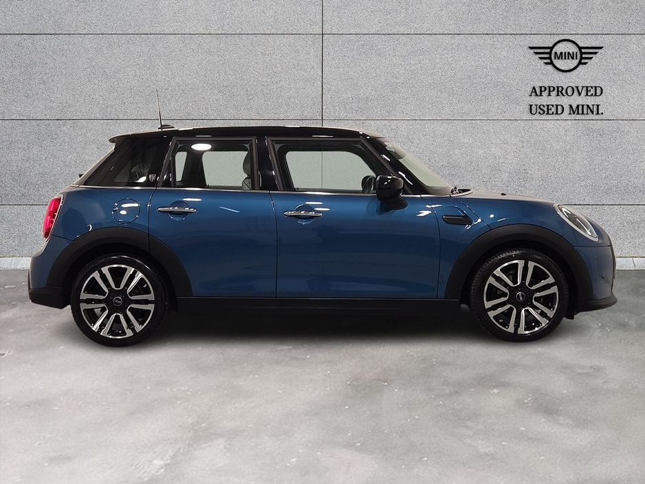 2022 MINI Hatch - image 24