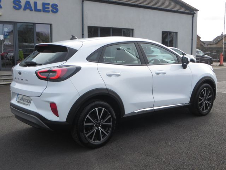 2023 Ford Puma - image 3