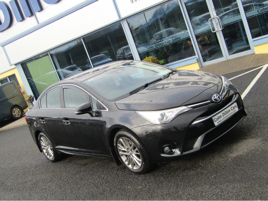 2018 Toyota Avensis - image 2