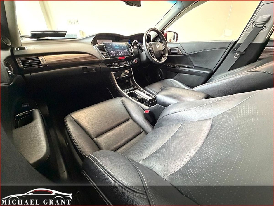 2016 Honda Accord - image 22