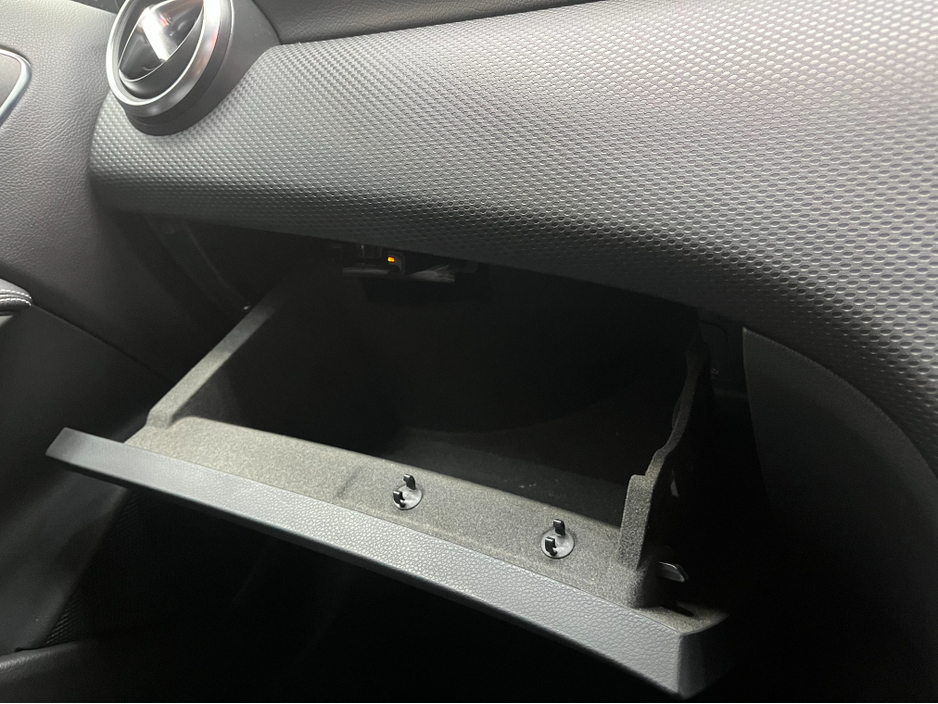 2018 Mercedes-Benz A Class €19950 2018 MERCEDES-BENZ A180 AMG STYLE 1.6 AUTOMATIC / CRUISE CONTROL / REVERSE CAMERA / ELECTRIC MEMORY & HEATED SEATS / PADDLE SHIFTERS €19,950