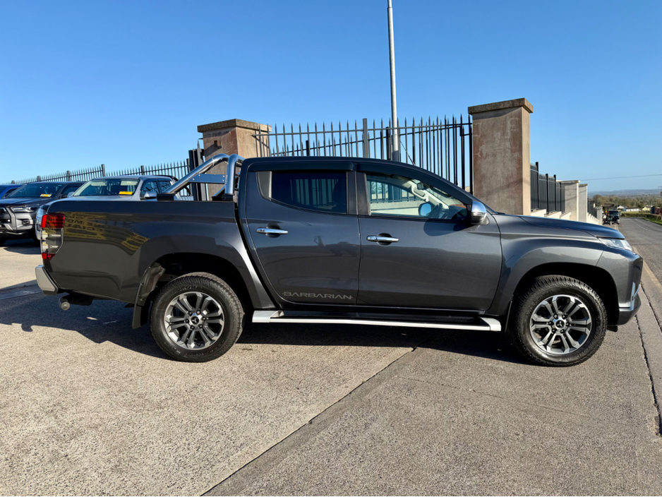 2020 Mitsubishi L200 - image 6