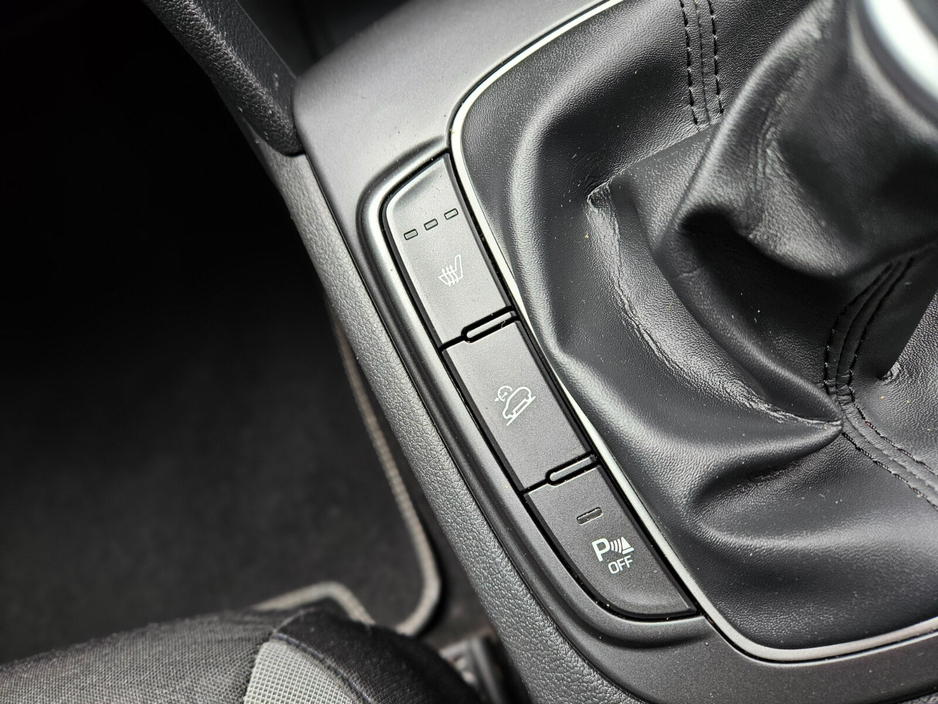 2020 Hyundai Kona - image 20