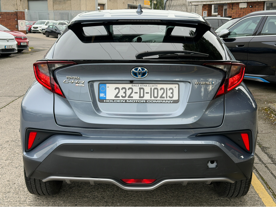 2023 Toyota C-HR - image 10