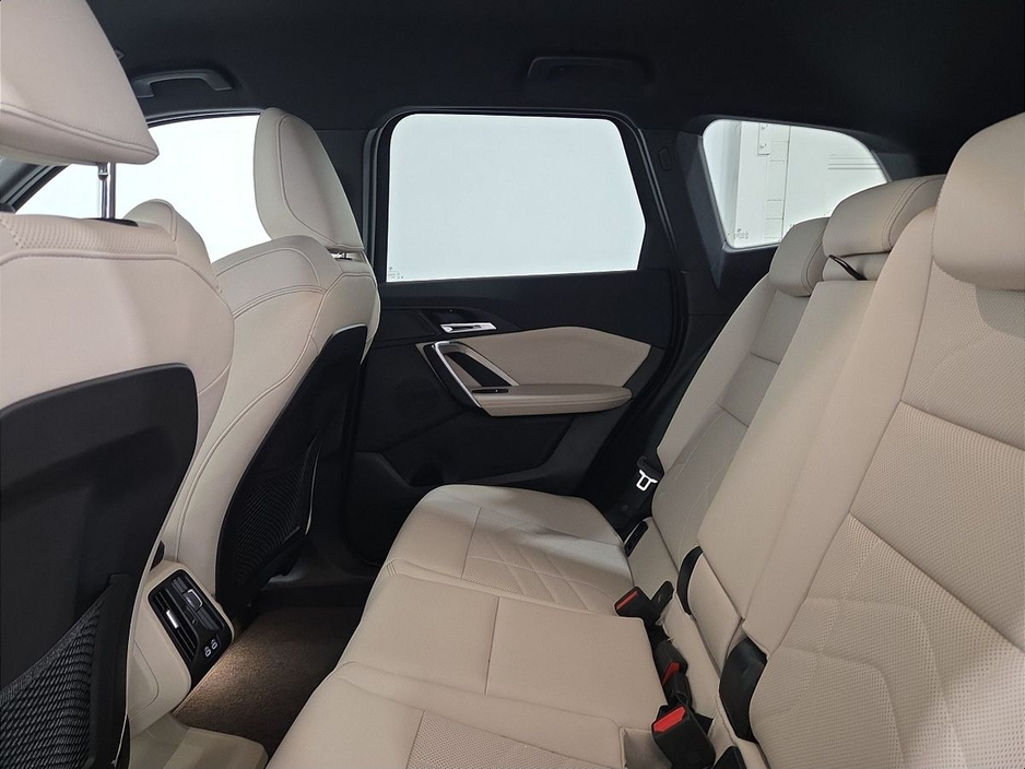 2024 BMW iX1 - image 11