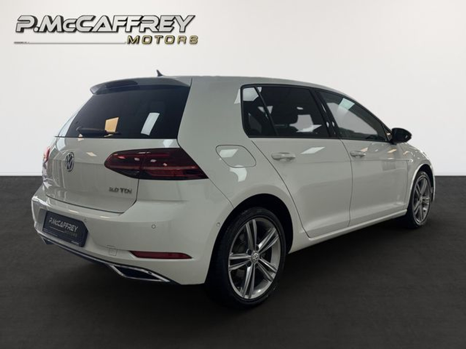 2019 Volkswagen Golf - image 5