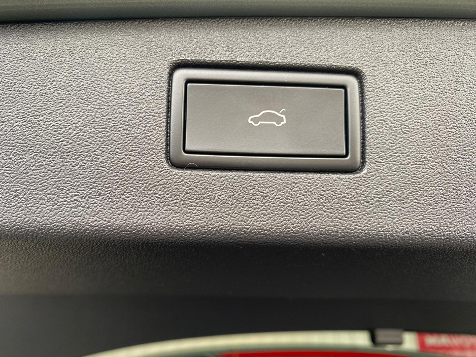 2024 Volkswagen Tiguan - image 27