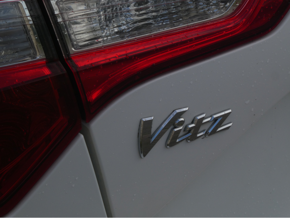 2018 Toyota Yaris - image 5