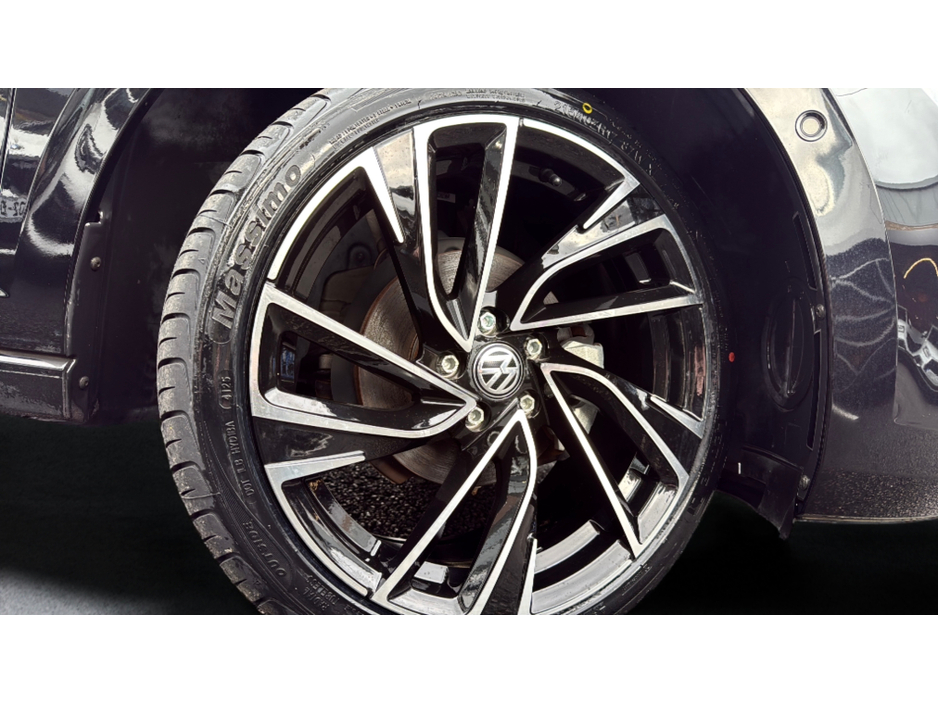 2019 Volkswagen Polo HIGHLINE 1.0TSI *15,000KMS* AUTO / HUGE SPEC €17,900