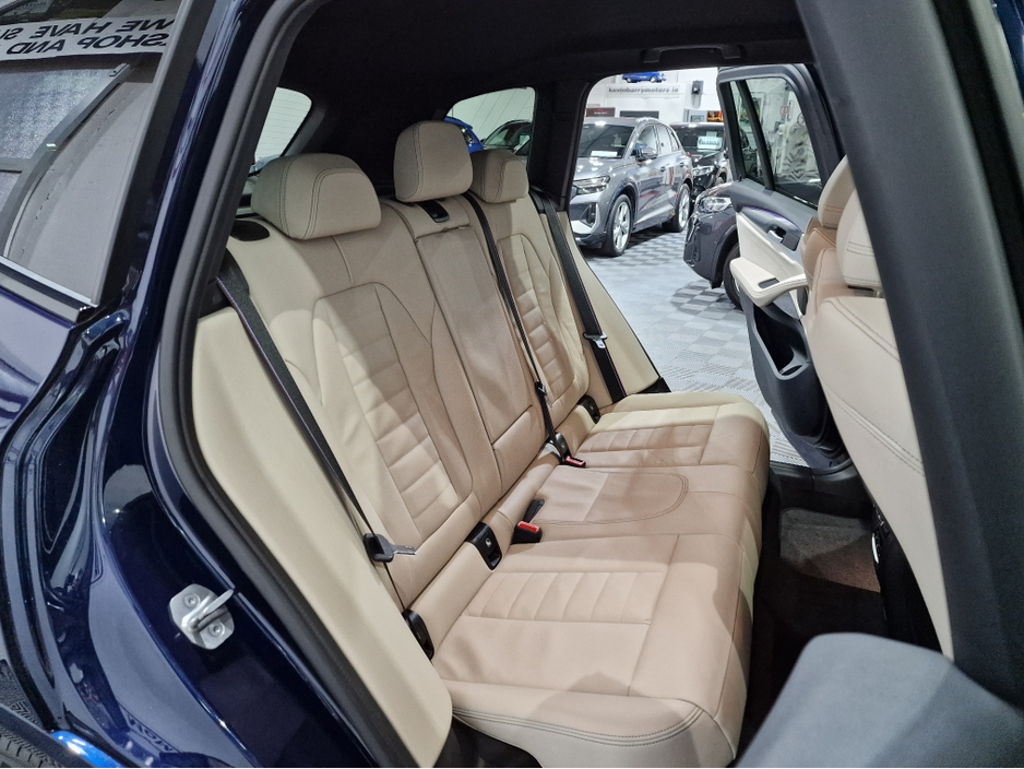 2022 BMW X3 30E M SPORT (PRO PACK / OYSTER LEATHER) X-DRIVE AUTOMATIC **ONE OWNER / TOP SPEC / 20" ALLOYS / APPLE CARPLAY / ADAPTIVE LED HEADLIGHTS / BMW M SEATBELTS / ELECTRIC BOOTLID /REVERSE CAMERA / SAT NAV** €49,900