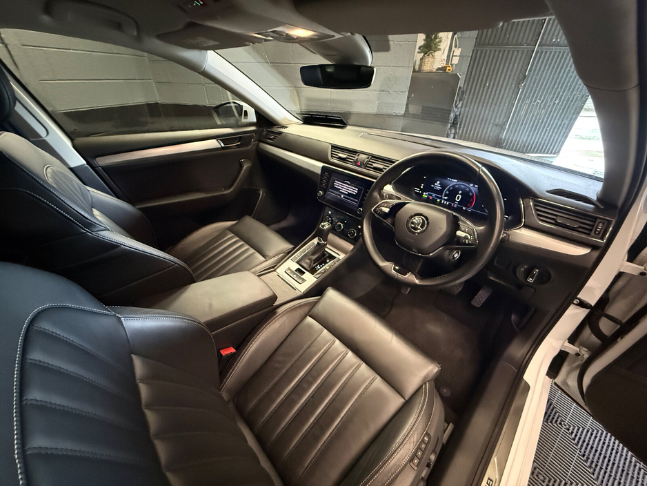 2022 Skoda Superb SUPERB C AMB 1.4TSI 218HP iV DSG €25,900