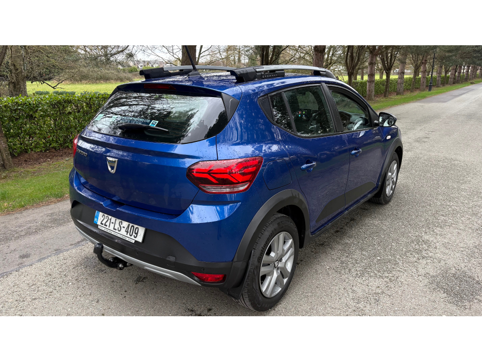 2022 Dacia Sandero - image 4