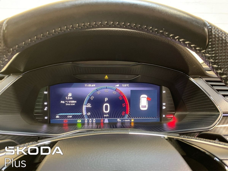 2023 Skoda Superb - image 13