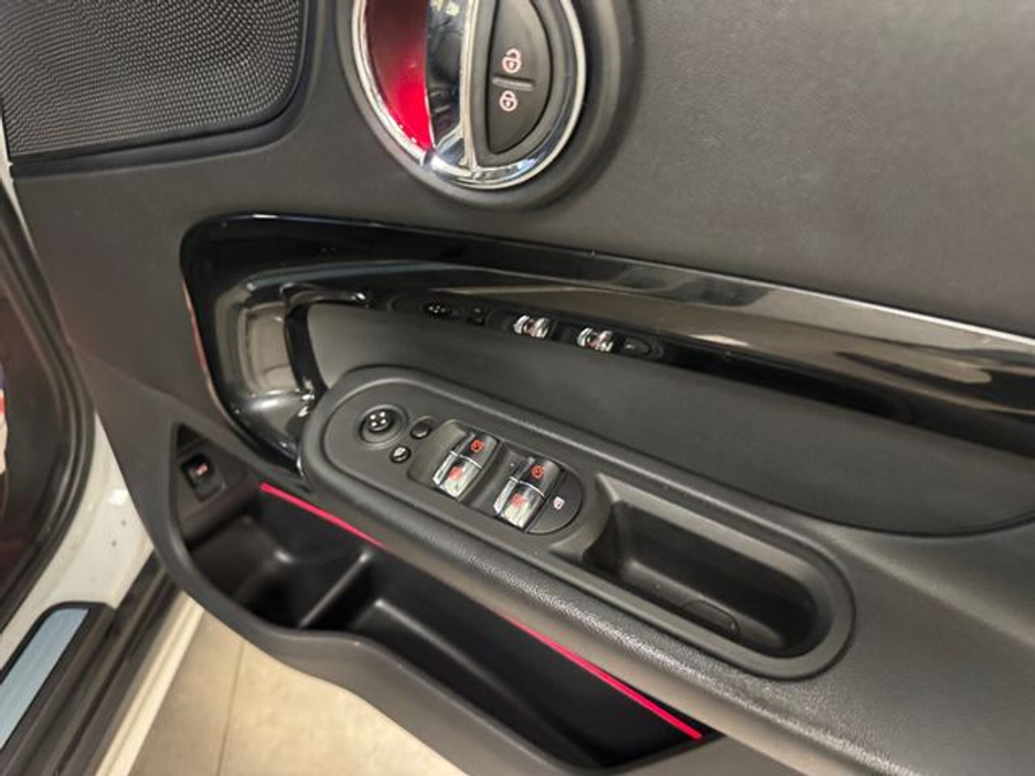 2019 MINI Countryman Cooper D Auto €19,995