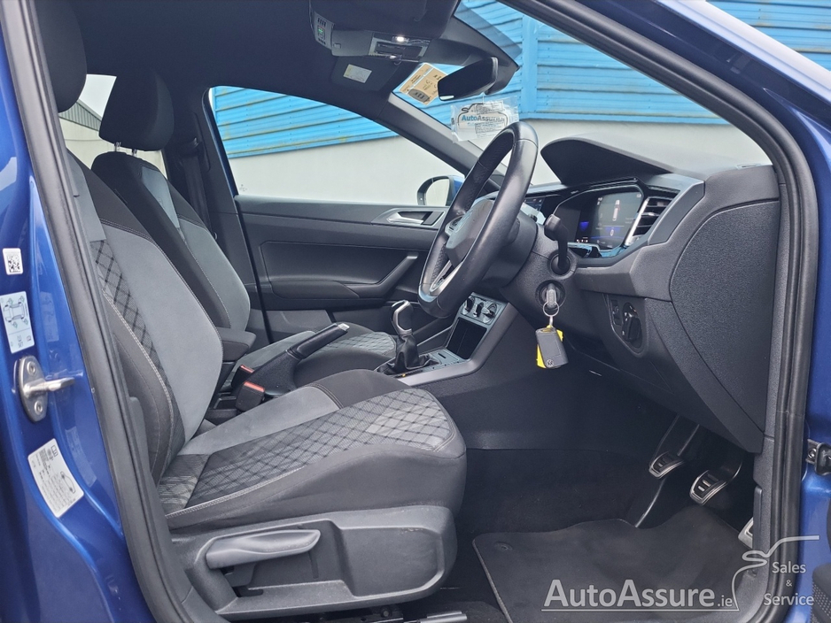 2022 Volkswagen Taigo - image 13