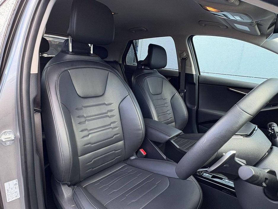 2025 Kia e-Niro - image 13