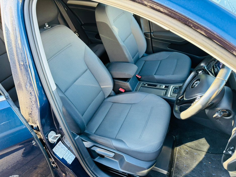 2016 Volkswagen Golf  €12,950